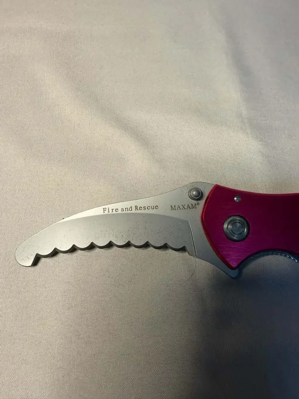 Maxam Fire and Rescue Knife Set with Tin Box